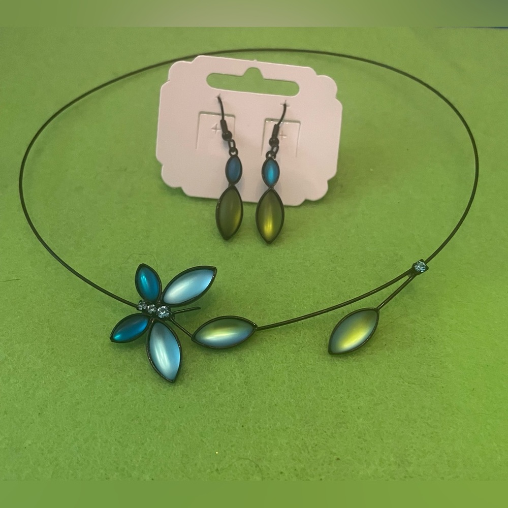 Czech glass choker and earrings set